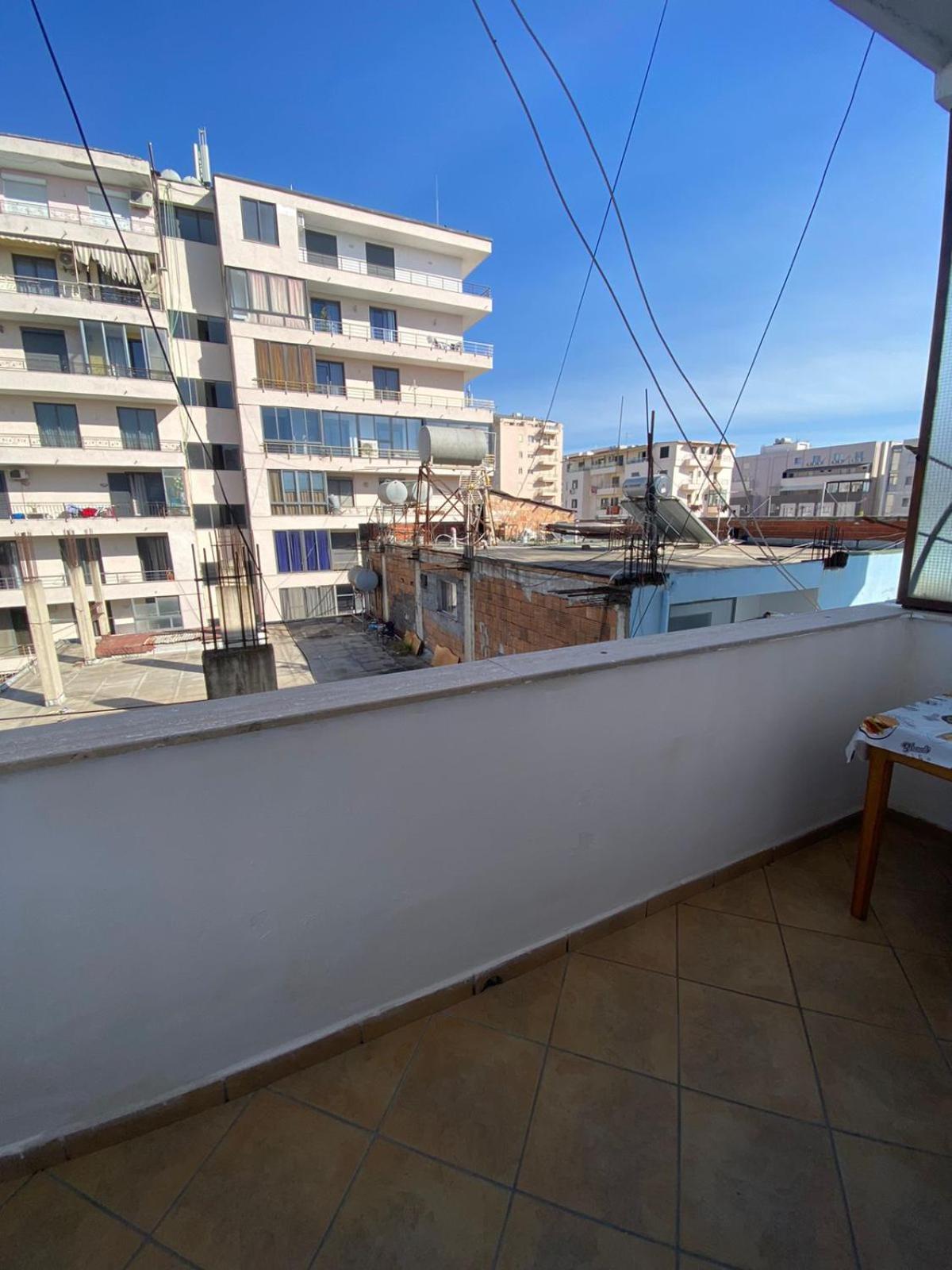Marra'S Rooms Durrës Buitenkant foto